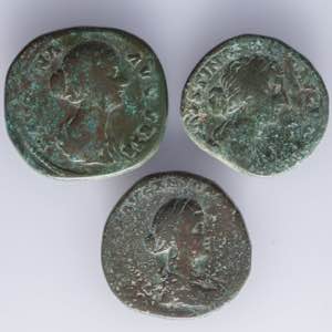 A lot containing 3 sestertius of Faustina ... 