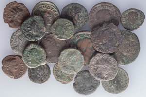A lot containing 19 bronze coins of the late ... 