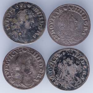 A lot containing 4 silver royal French ... 