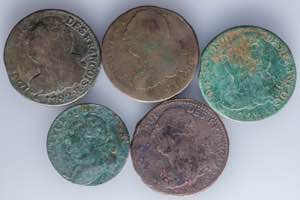A lot containing 5 copper Royal French ... 