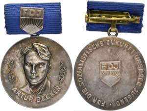 DDR -  Arthur-Becker-Medaille in Silber der ... 