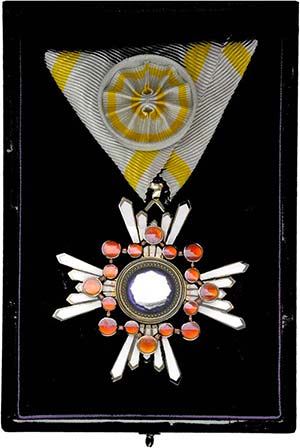 JAPAN - Kaiserreich - Orden d.Heiligen ... 