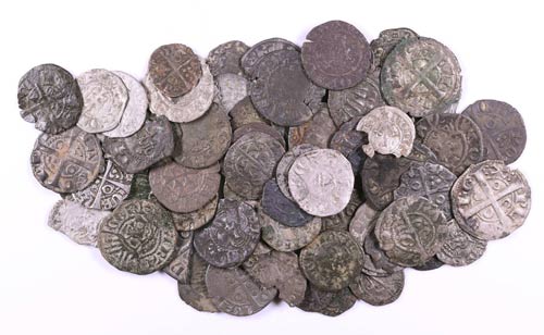 Lote de 81 monedas medievales de ... 