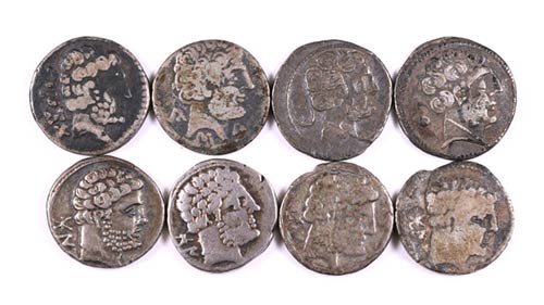 Lote de 8 denarios ibéricos. A ... 