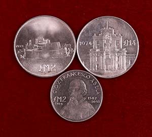 Malta. Lote de 3 monedas en plata: 2 liras ... 