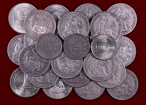 Perú. Lote de 37 monedas en plata, excepto ... 