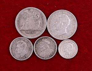 Lote de 5 monedas de Ecuador (1/2, 1 y 2 ... 
