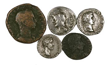 Lote formado por 3 denarios (República, ... 