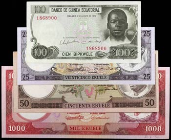 1975 (tres) y 1979. Guinea Ecuatorial. Banco ... 