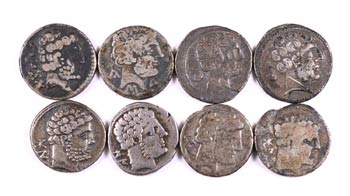 Lote de 8 denarios ibéricos. A examinar. ... 