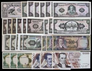 Ecuador. 39 billetes de distintos valores y ... 