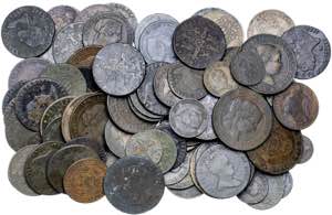 Isabel II. Lote de 107 monedas de cobre en ... 