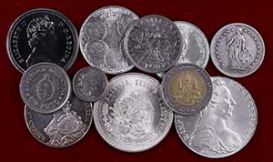 Lote de 10 monedas de diversos países (4 en ... 