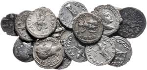 Monedas antiguas - Lote de 14 denarios (uno ... 