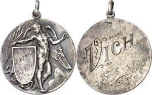 (1917). Vic. (Anverso similar a Cru.Medalles ... 