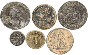 Lote de 6 bronces griegos y grecorromanos. ... 