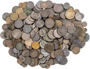 Lote de 400 monedas de vellón y cobre, ... 
