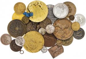 1888-1930. Alfonso XIII. Lote de 26 medallas ... 