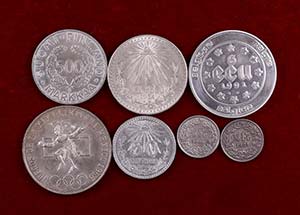 Lote de 7 monedas en plata de diferentes ... 
