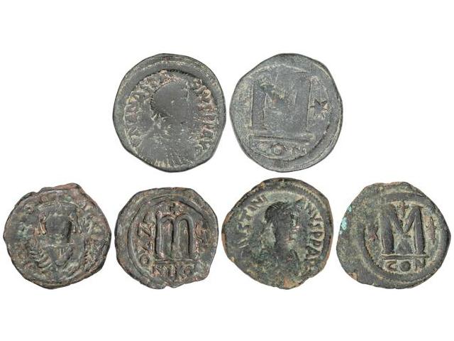 Lote 3 monedas Follis. 409 a 602 ... 