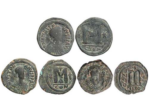 Lote 3 monedas Follis. 409 a 602 ... 