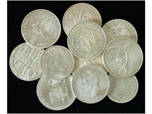 Lote 11 monedas. 1889 a 1981. ... 