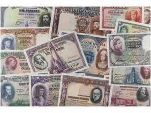 Lote 15 billetes 5 a 1.000 Pesetas. 1925 a ... 