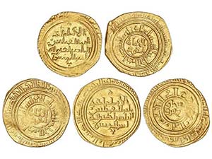The Ayyubids - Lote 5 monedas Dinar. ... 