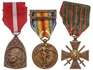 Lote 3 condecoraciones Gran Guerra. 1918. I ... 