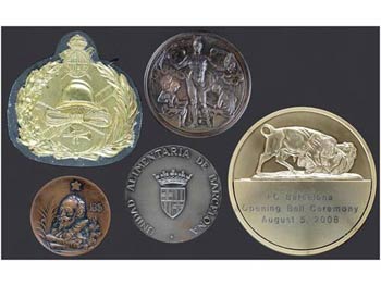Lote 5 medallas. 1908 a 2008. AE, Br, ... 