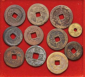 LOTTI - Estere  CINA - Lotto di 11 monete