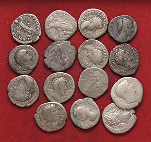LOTTI - Imperiali  Lotto di 15 denari del I ... 