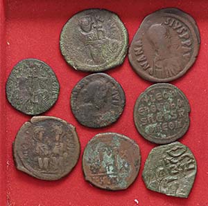 LOTTI - Bizantine  Lotto di 8 bronzetti
