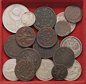 LOTTI - Estere  RUSSIA - Lotto di 18 monete