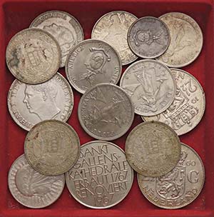 LOTTI - Estere  VARIE - Lotto di 17 monete