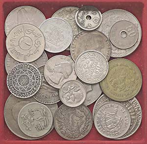LOTTI - Estere  VARIE - Lotto di 21 monete