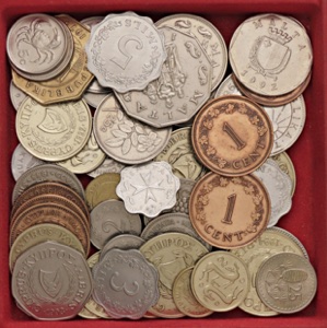 LOTTI - Estere  CIPRO - 27 monete tutte date ... 
