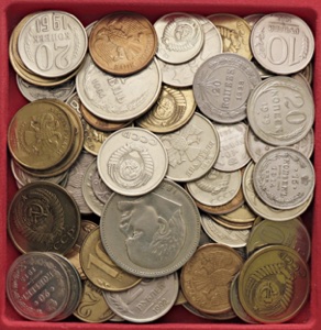 LOTTI - Estere  RUSSIA - Lotto di 71 monete, ... 