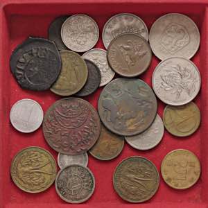 LOTTI - Estere  VARIE - Lotto di 21 monete