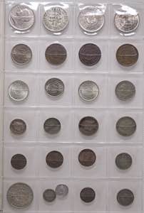 LOTTI - Estere  ANGOLA - Lotto di 25 monete