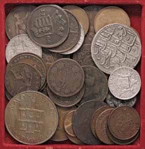 LOTTI - Estere  VARIE - Lotto di 42 monete
