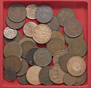 LOTTI - Estere  GIAPPONE - Lotto di 36 monete