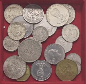 LOTTI - Estere  HAITI - Lotto di 21 monete, ... 
