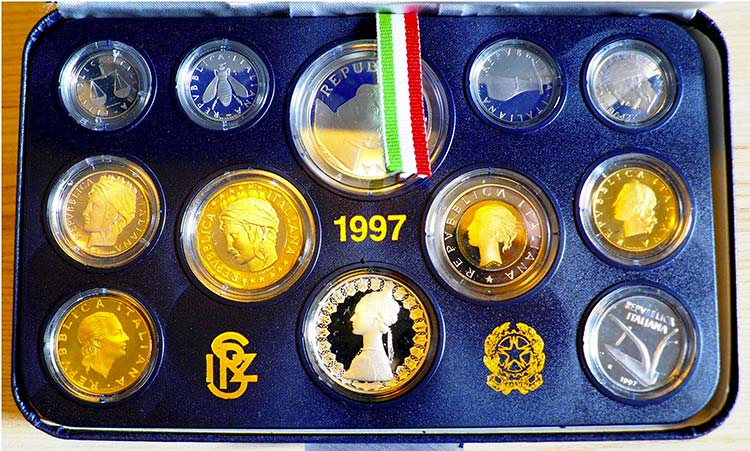 ITALIA - 1997 - Serie 12 valori    ... 