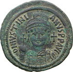 GIUSTINIANO I  (527-565)  Follis   D/ Busto ... 