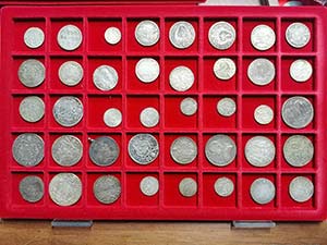 443 monete papali di varie epoche, ... 