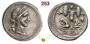 GIULIO CESARE  (46-45 a.C.)  Denario.  D/ ... 