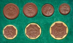 Porzellanmünzen 20 und 50 Pfennig, 1, 2, 5, ... 