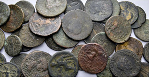 Lots - 59 bronzes mainly Asia Minor: ... 