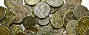 Lots - 68 Bronzes of various sizes, emperors ... 
